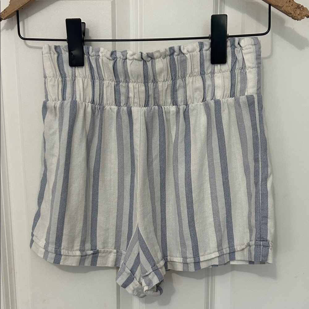 Forever 21 High Waist Blue and White Striped Shorts size XS linen blend